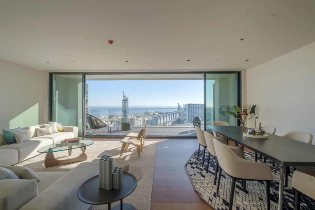 Apartamento T3 para Venda em Parque das Nações Foto 5