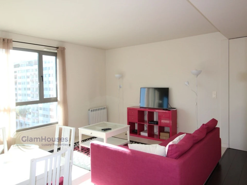 Apartamento T2 para Venda em Parque das Nações Foto 8