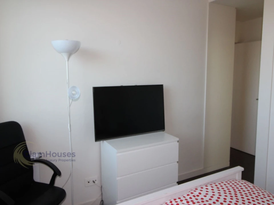 Apartamento T2 para Venda em Parque das Nações Foto 16