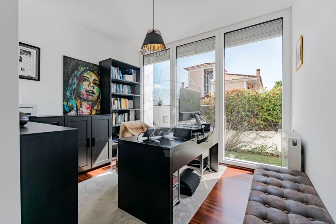 Moradia T4 para Venda em Carcavelos e Parede Foto 9