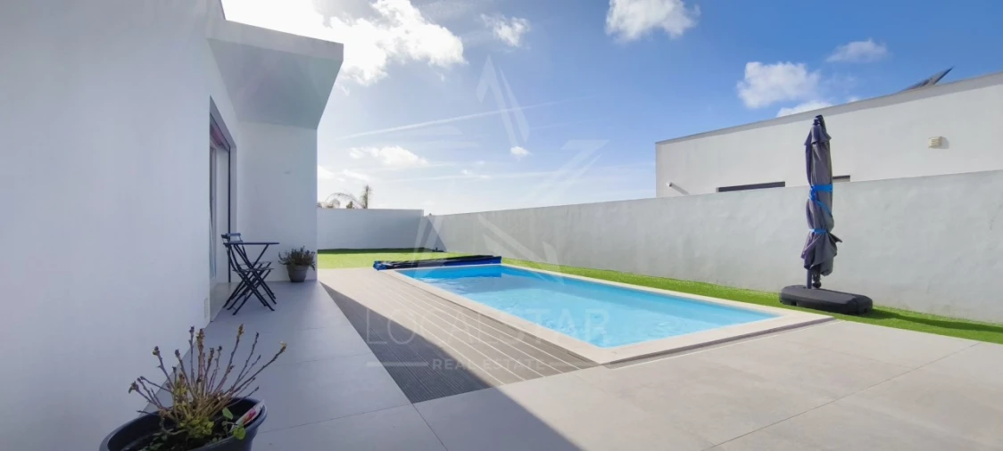 Moradia T3 para Venda em Nadadouro Foto 2