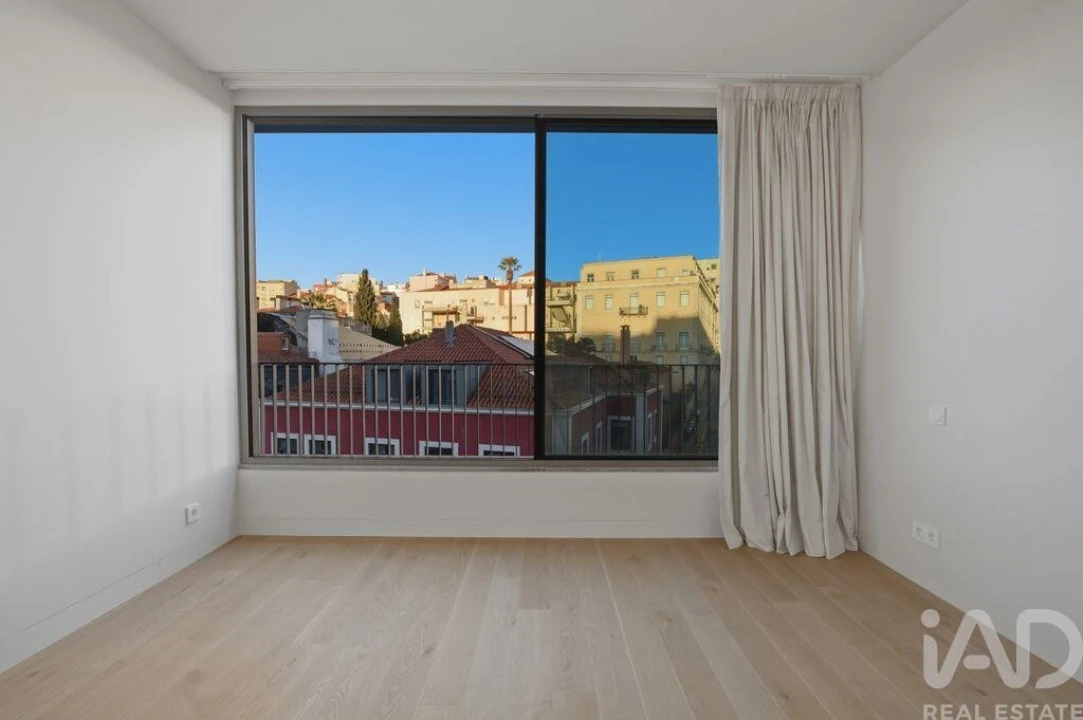 Apartamento T2 para Venda em Santo António Foto 16