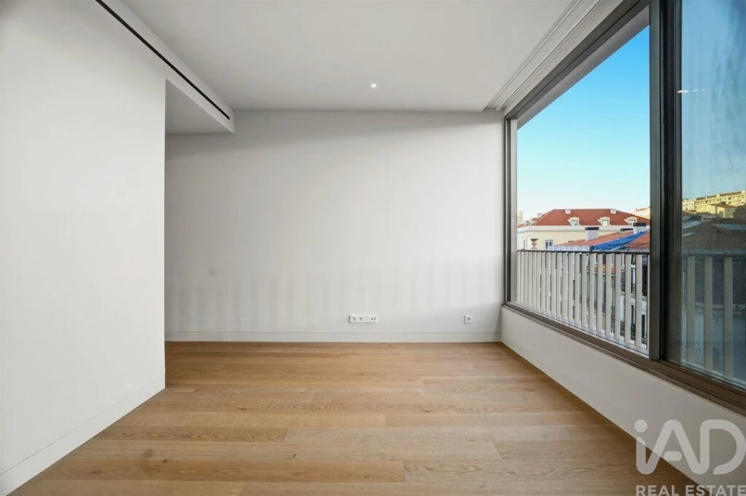 Apartamento T2 para Venda em Santo António Foto 14