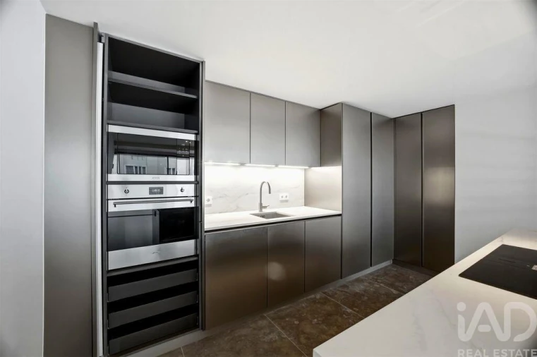 Apartamento T2 para Venda em Santo António Foto 7