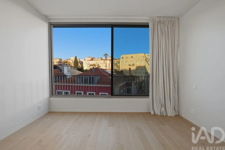 Apartamento T2 para Venda em Santo António Foto 16