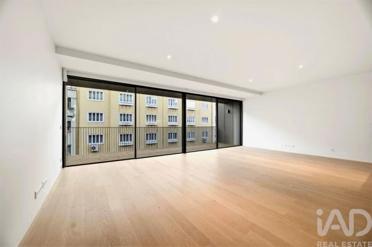 Apartamento T2 para Venda em Santo António Foto 5