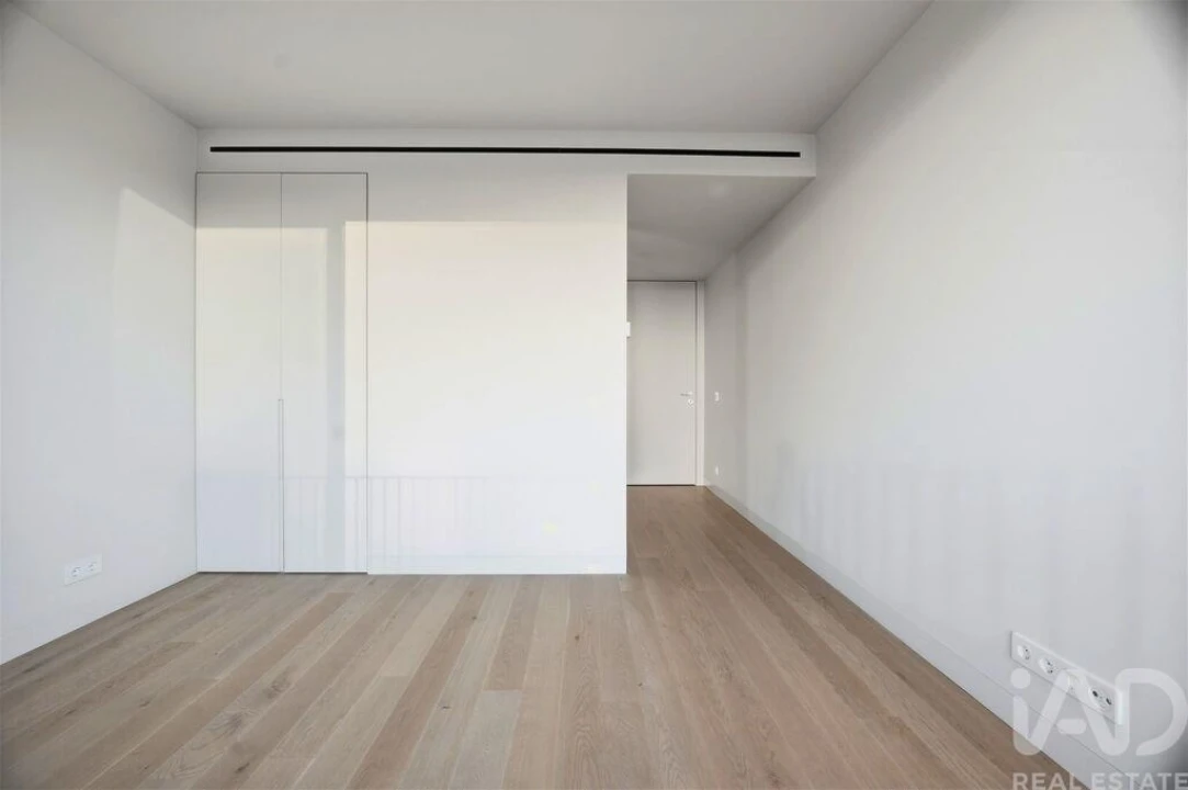Apartamento T2 para Venda em Santo António Foto 13