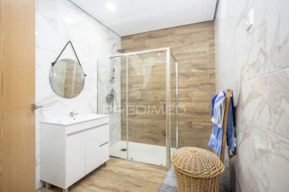 Moradia T6 para Venda em Azeitão (São Lourenço e São Simão)