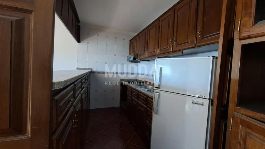 Apartamento T2 para Venda em Sé, Santa Maria e Meixedo Foto 4