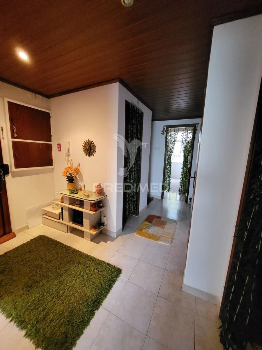 Apartamento T3 para Venda em Alfragide Foto 4