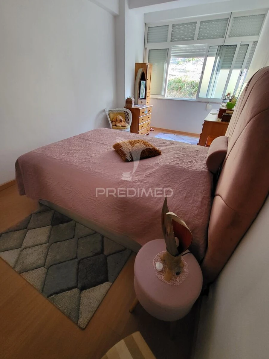 Apartamento T3 para Venda em Alfragide Foto 8