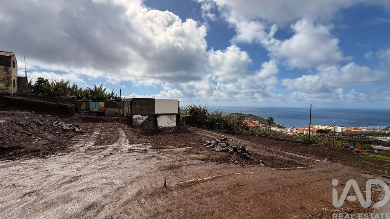 Apartamento T3 para Venda em Camara de Lobos Foto 16