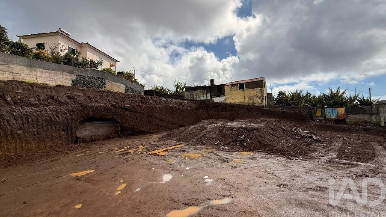 Apartamento T3 para Venda em Camara de Lobos Foto 17