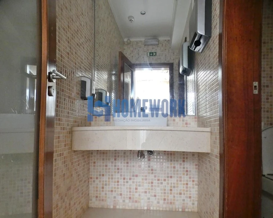 Loja para Arrendamento em Barreiro e Lavradio Foto 18