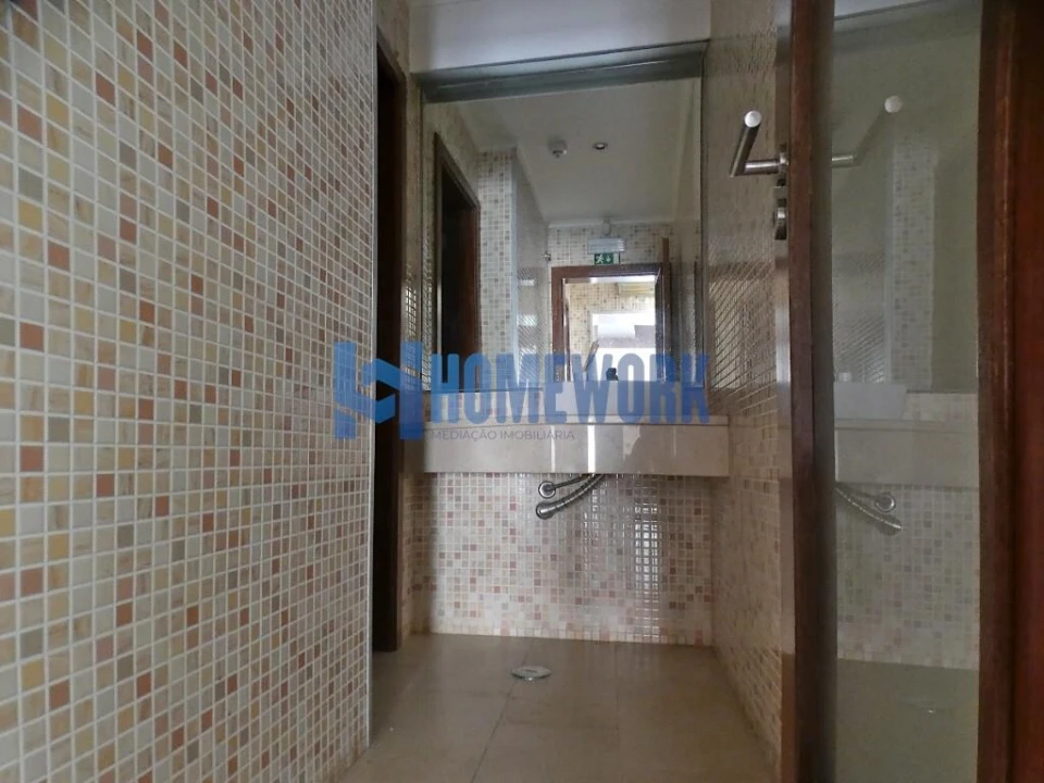 Loja para Arrendamento em Barreiro e Lavradio Foto 16