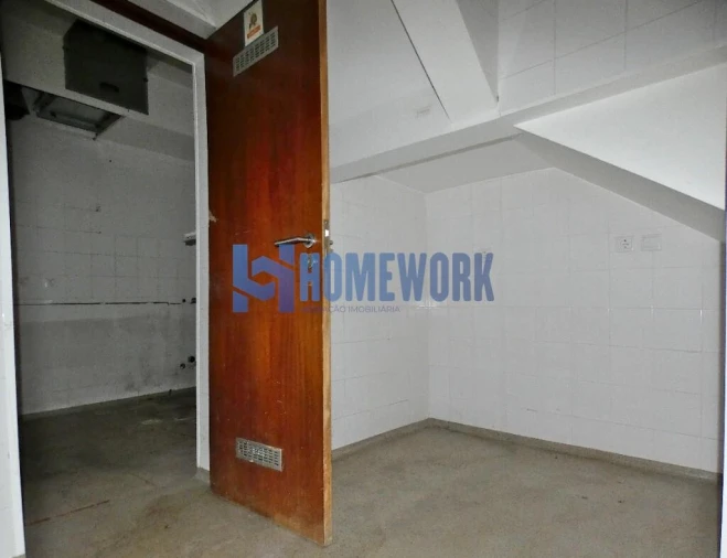 Loja para Arrendamento em Barreiro e Lavradio Foto 7