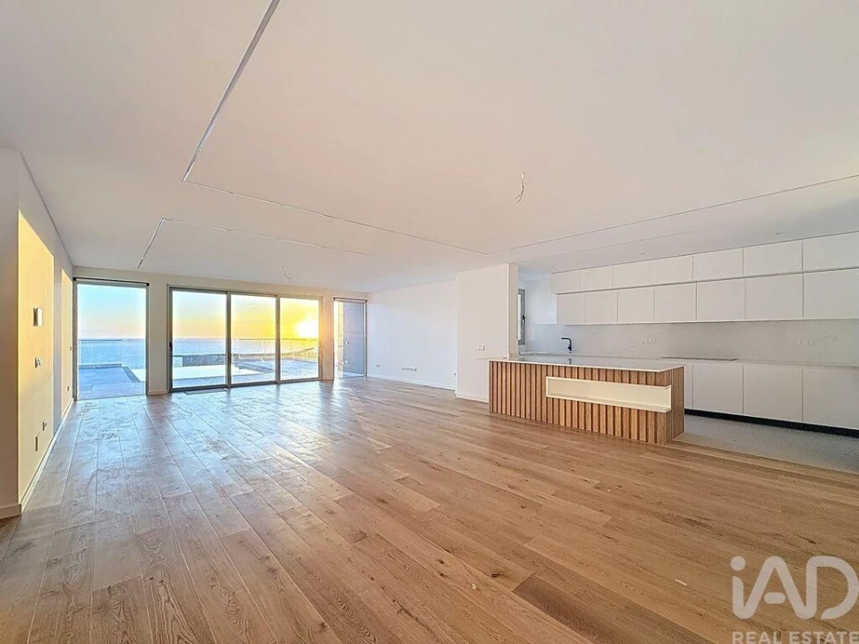 Moradia T3 para Venda em São Martinho Foto 33