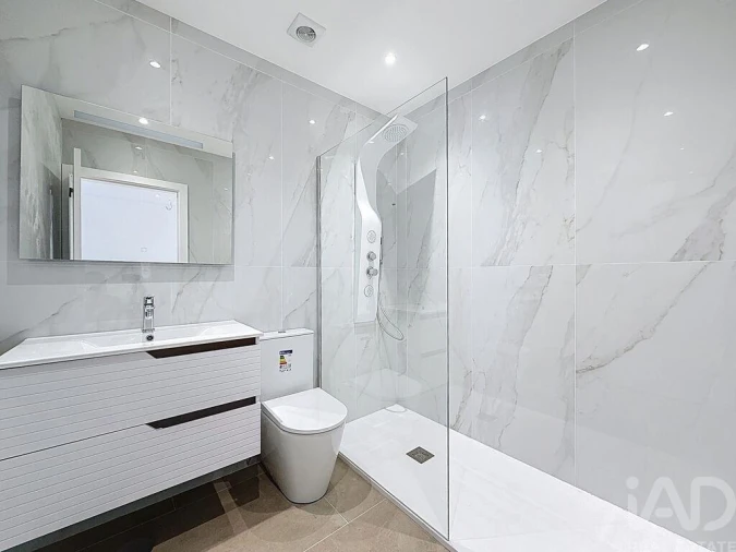 Moradia T3 para Venda em São Martinho Foto 24