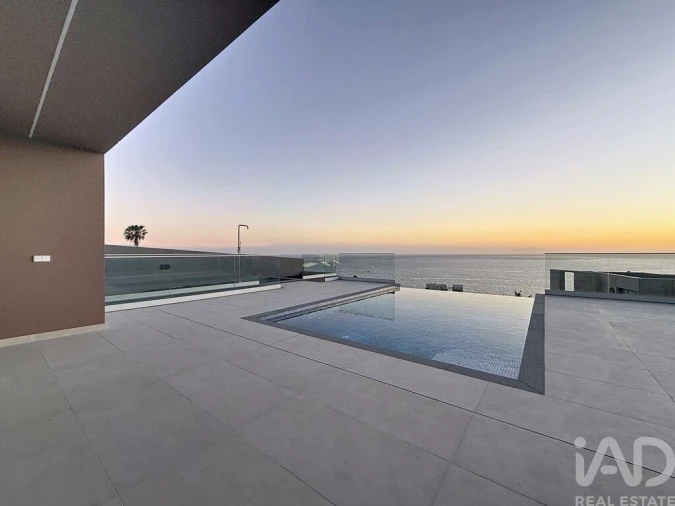 Moradia T3 para Venda em São Martinho Foto 34