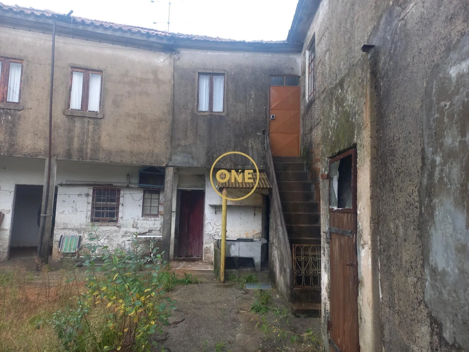 Moradia T5 para Venda em Delães Foto 4