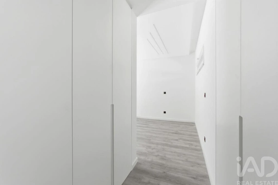 Apartamento T4 para Venda em Santa Iria de Azoia, São João da Talha e Bobadela Foto 23