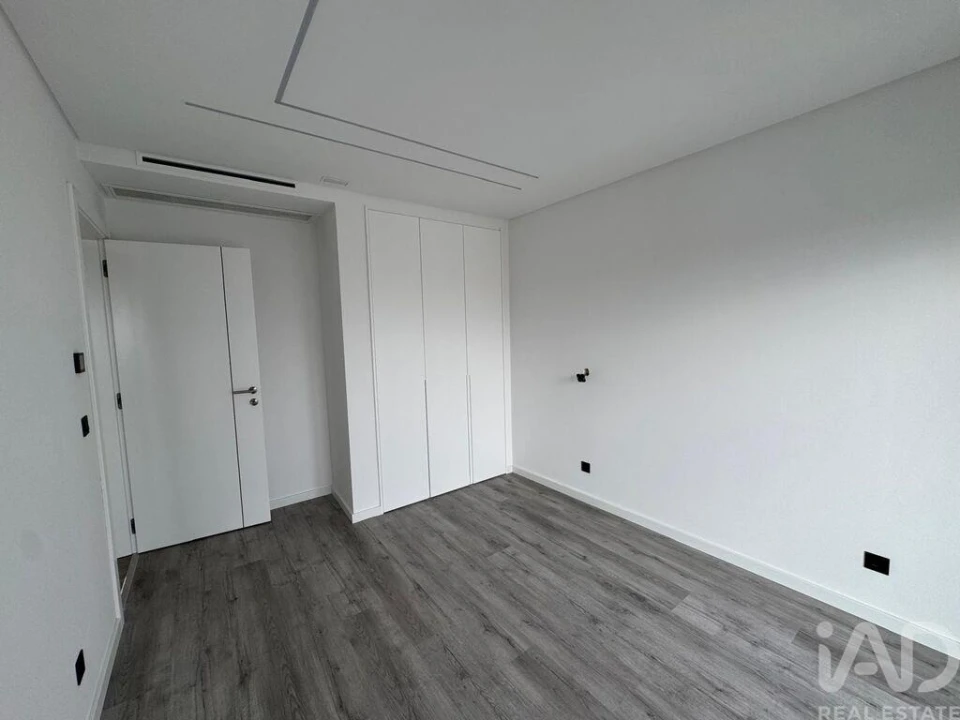 Apartamento T4 para Venda em Santa Iria de Azoia, São João da Talha e Bobadela Foto 14