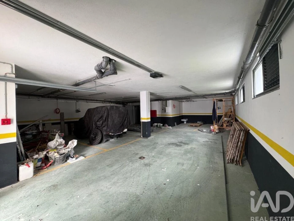 Apartamento T4 para Venda em Santa Iria de Azoia, São João da Talha e Bobadela Foto 27