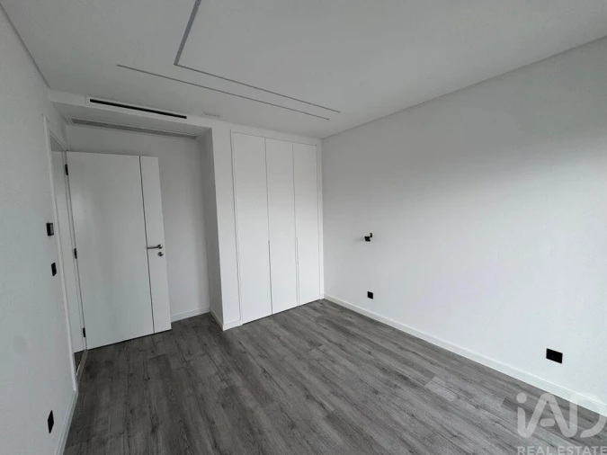 Apartamento T4 para Venda em Santa Iria de Azoia, São João da Talha e Bobadela Foto 14