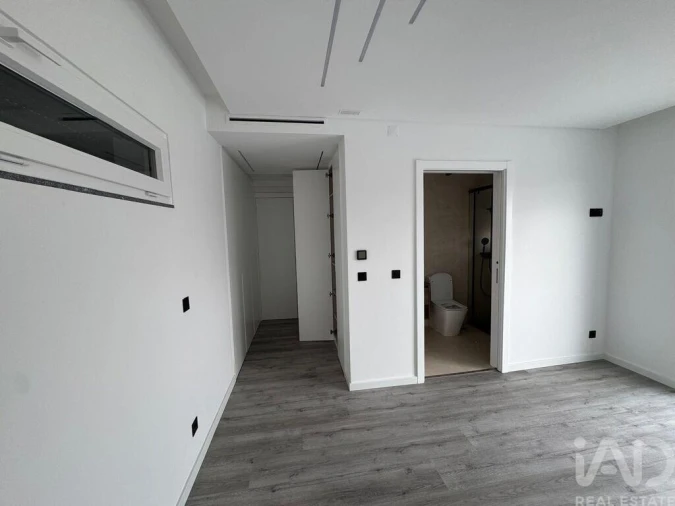 Apartamento T4 para Venda em Santa Iria de Azoia, São João da Talha e Bobadela Foto 18