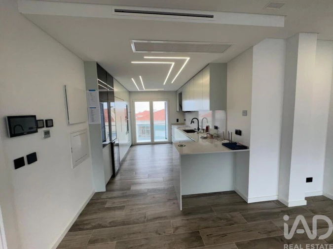 Apartamento T4 para Venda em Santa Iria de Azoia, São João da Talha e Bobadela Foto 7