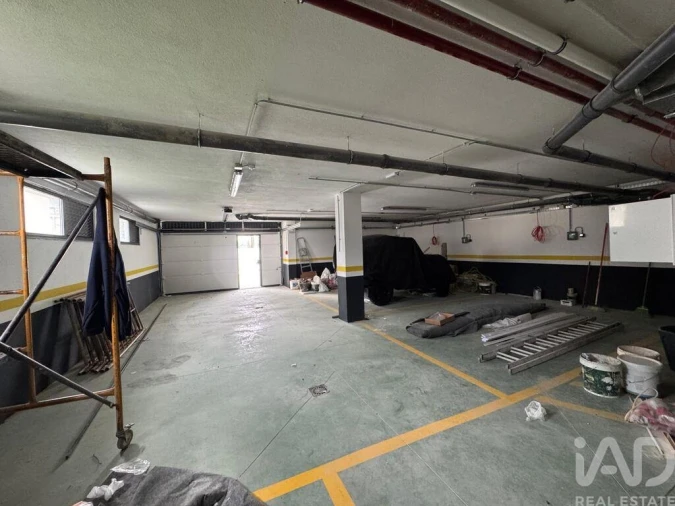 Apartamento T4 para Venda em Santa Iria de Azoia, São João da Talha e Bobadela Foto 28