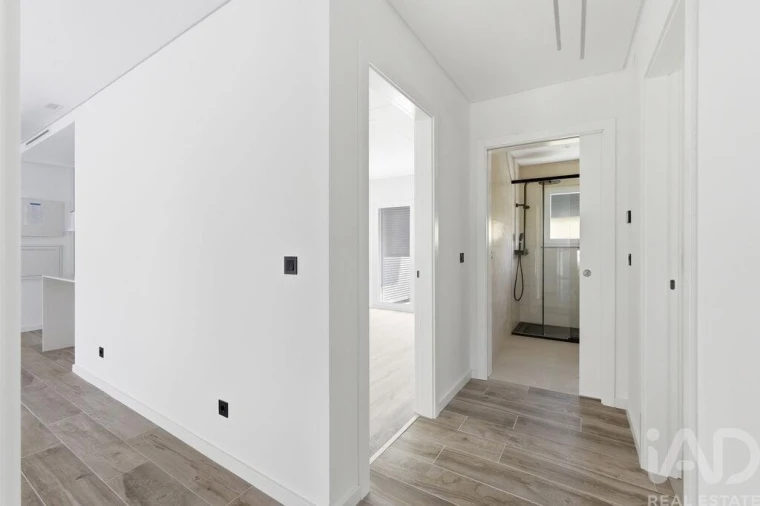 Apartamento T4 para Venda em Santa Iria de Azoia, São João da Talha e Bobadela Foto 18