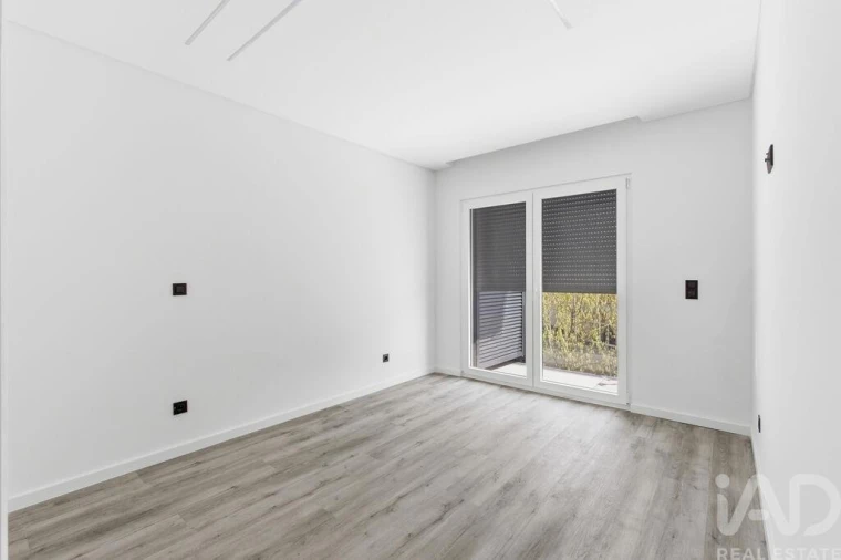 Apartamento T4 para Venda em Santa Iria de Azoia, São João da Talha e Bobadela Foto 19