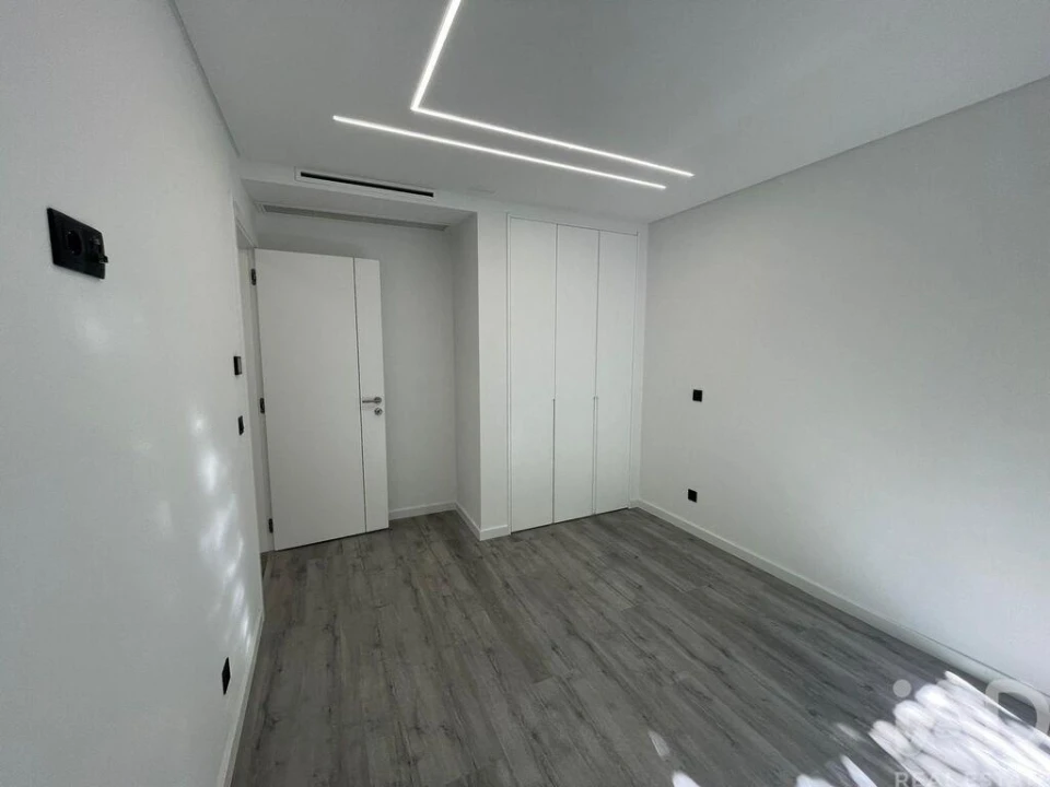 Apartamento T4 para Venda em Santa Iria de Azoia, São João da Talha e Bobadela Foto 25