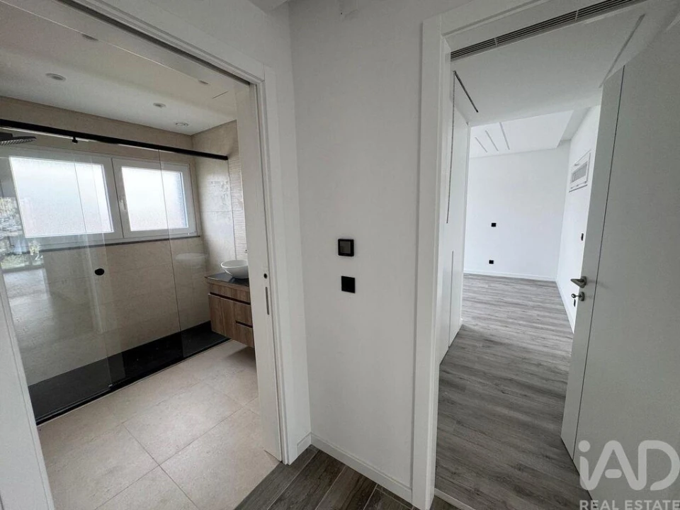 Apartamento T4 para Venda em Santa Iria de Azoia, São João da Talha e Bobadela Foto 15