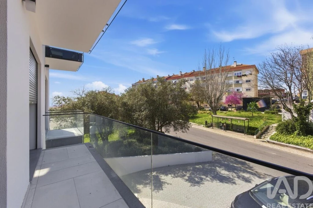 Apartamento T4 para Venda em Santa Iria de Azoia, São João da Talha e Bobadela Foto 12