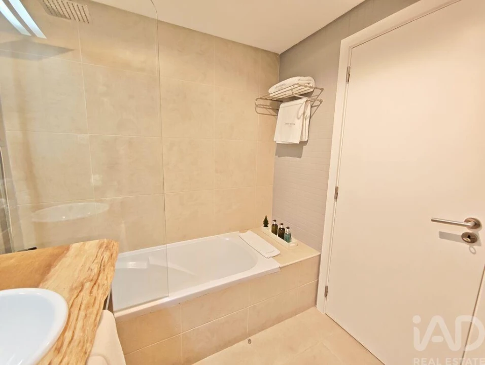 Apartamento T1 para Venda em Portimão Foto 11