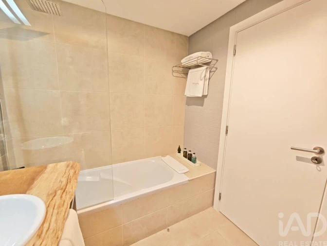 Apartamento T1 para Venda em Portimão Foto 11