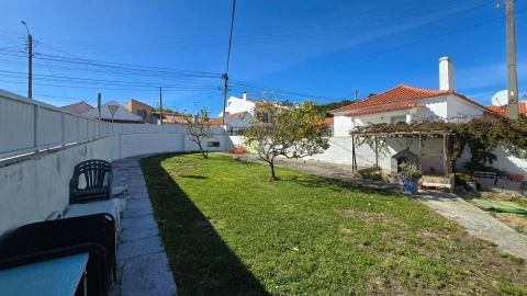 Moradia T5 para Venda em Colares