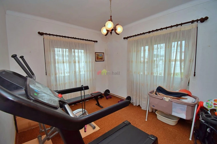 Moradia T5 para Venda em Colares Foto 44