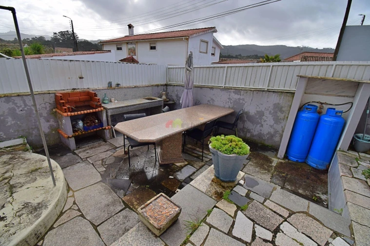 Moradia T5 para Venda em Colares Foto 66