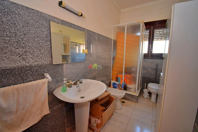 Moradia T5 para Venda em Colares Foto 50