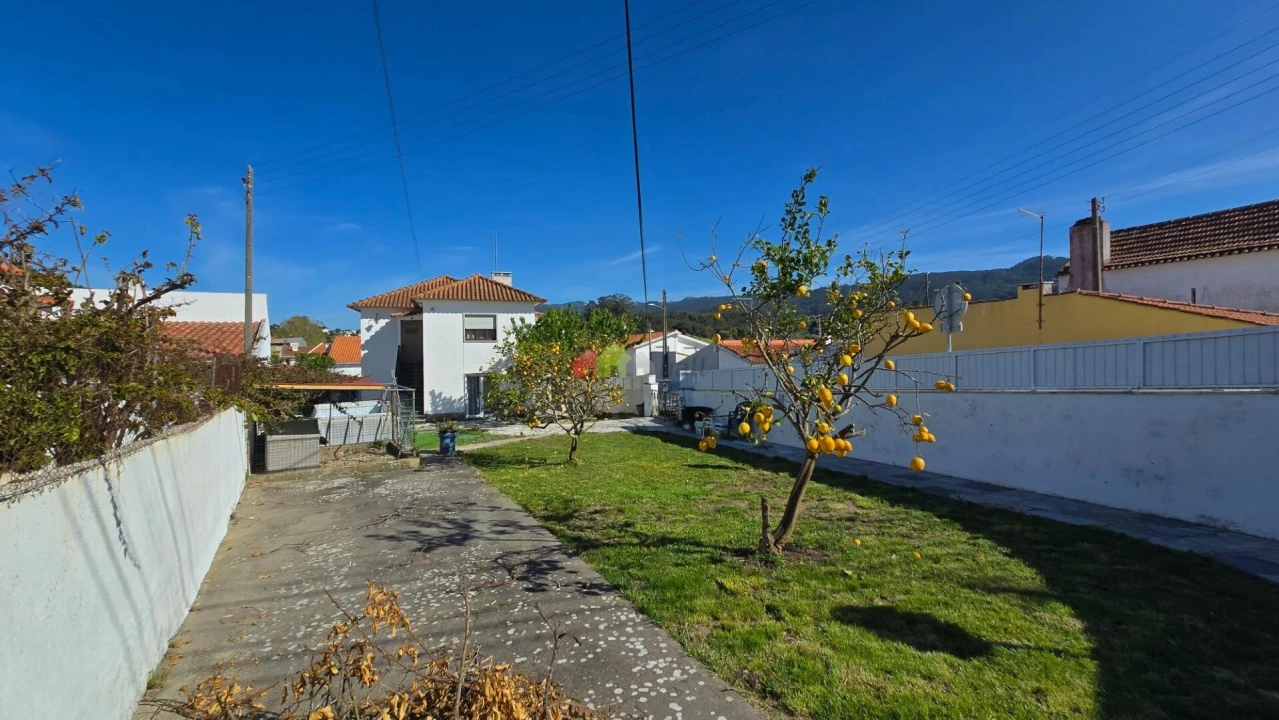Moradia T5 para Venda em Colares Foto 31