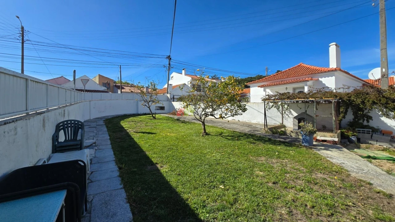 Moradia T5 para Venda em Colares Foto 35