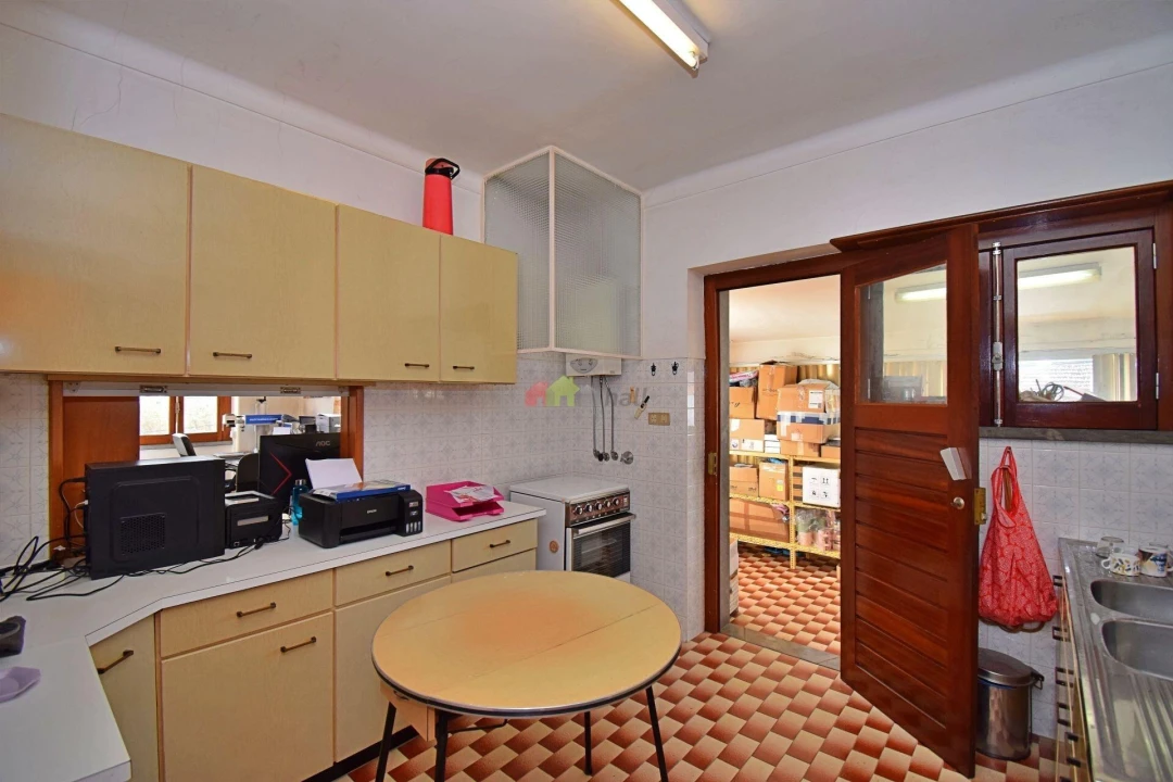 Moradia T5 para Venda em Colares Foto 39