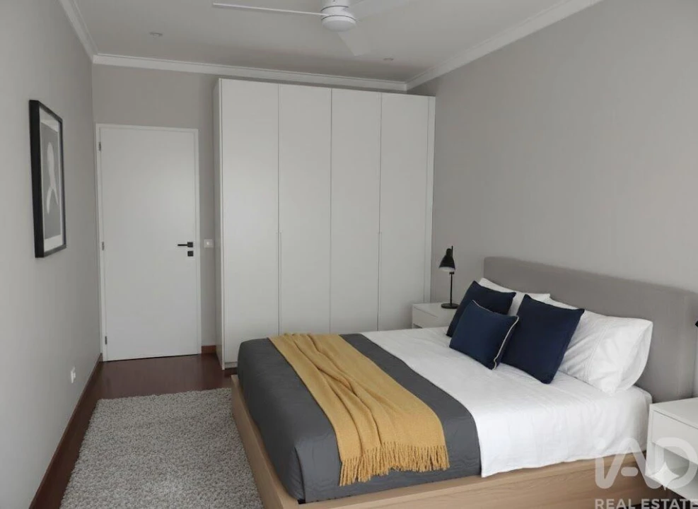 Apartamento T2 para Venda em Agualva e Mira-Sintra Foto 7