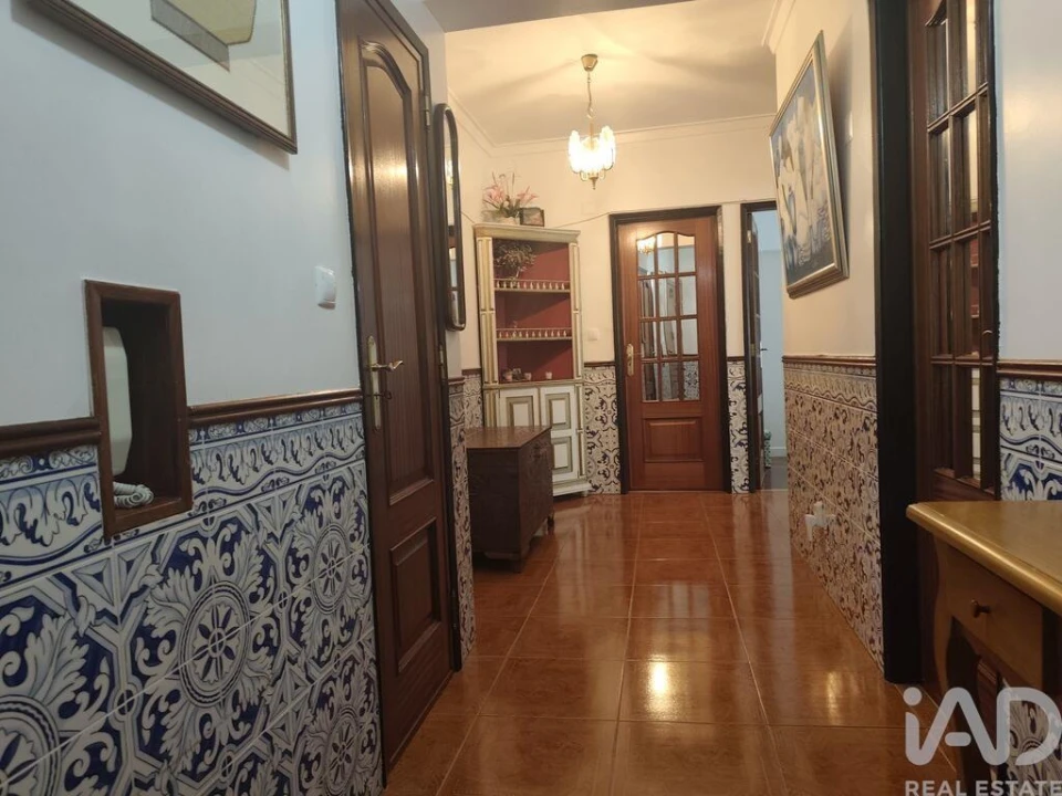 Apartamento T2 para Venda em Agualva e Mira-Sintra Foto 13