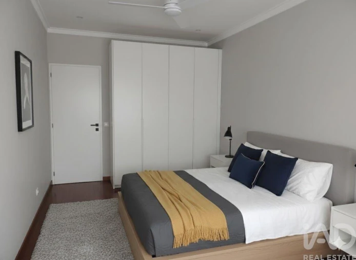 Apartamento T2 para Venda em Agualva e Mira-Sintra Foto 7