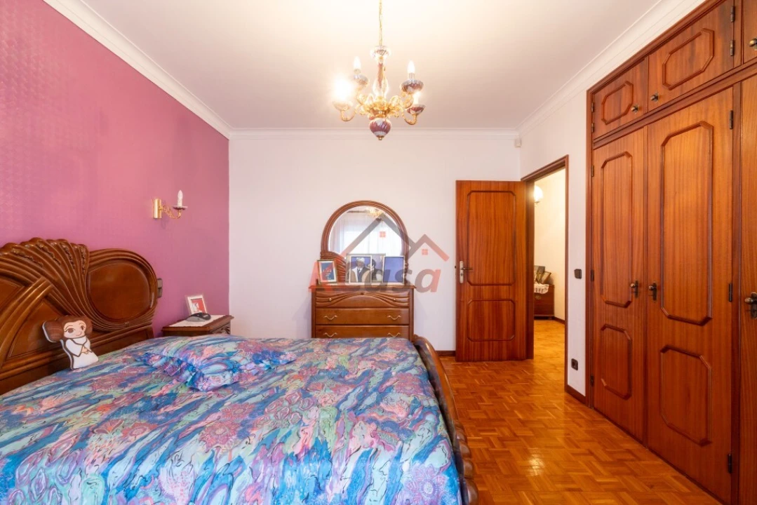 Moradia T4 para Venda em Coronado (São Romão e São Mamede) Foto 17