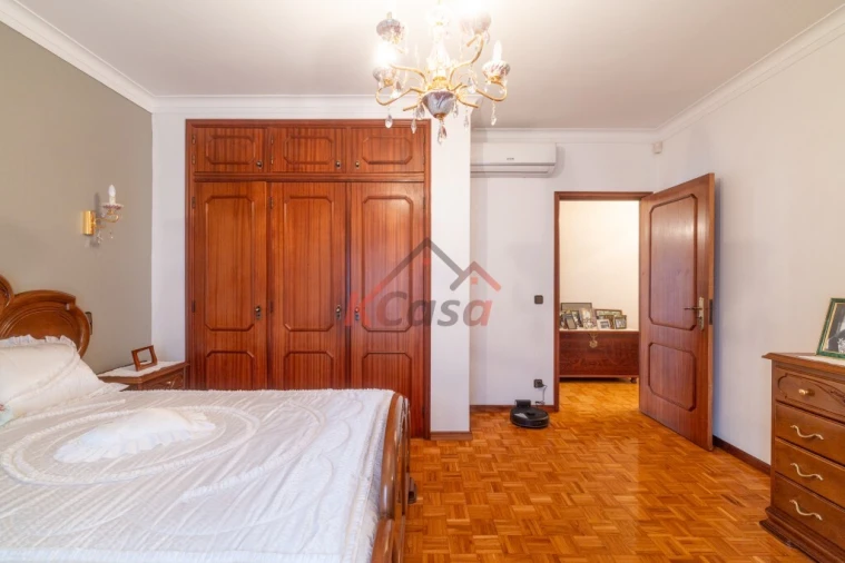 Moradia T4 para Venda em Coronado (São Romão e São Mamede) Foto 22